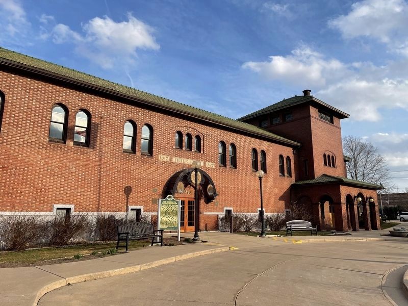 Marker in front of the former Monroe Avenue Water Filtration Plant image. Click for full size.