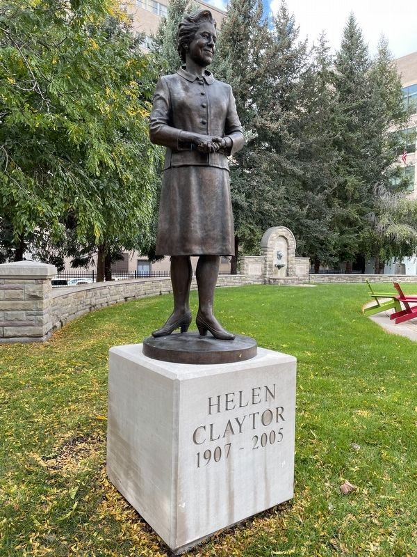 Helen J. Claytor Statue image. Click for full size.