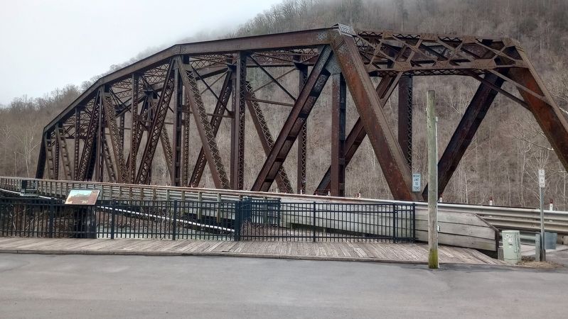 Thurmond Railroad Bridge image. Click for full size.
