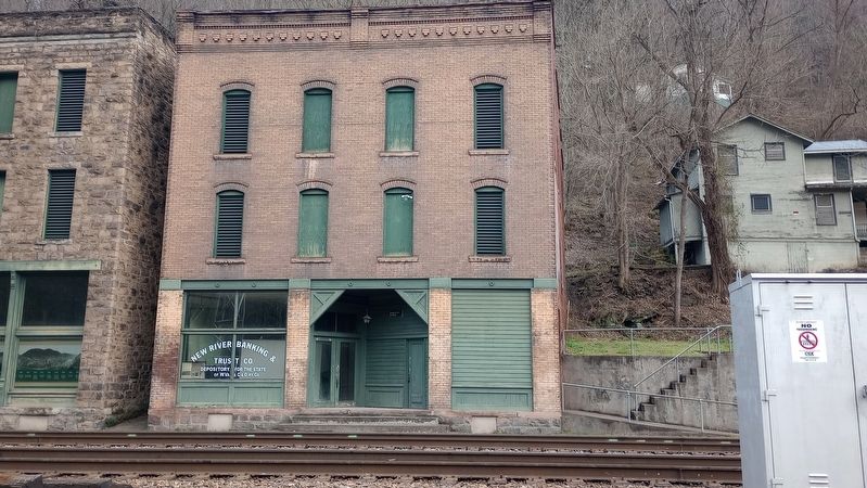 Mankin Cox Bldg image. Click for full size.