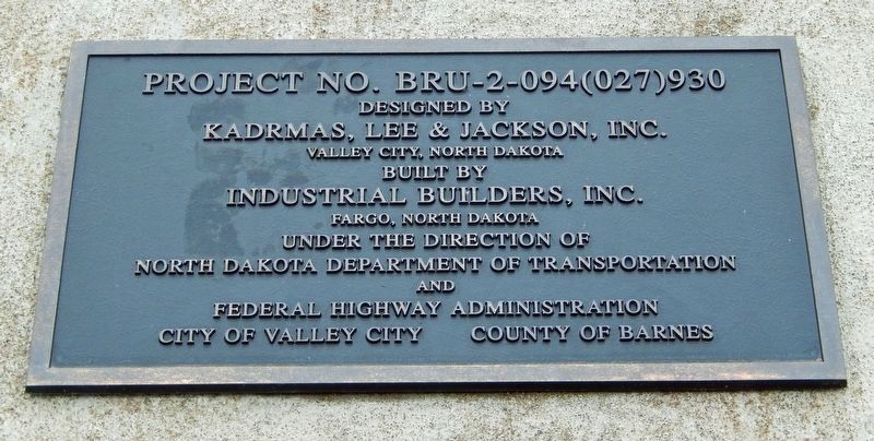 2004 Rainbow Bridge Construction Plaque. Click for full size. 2004 Rainbow Bridge Construction Plaque image. Click for full size.
