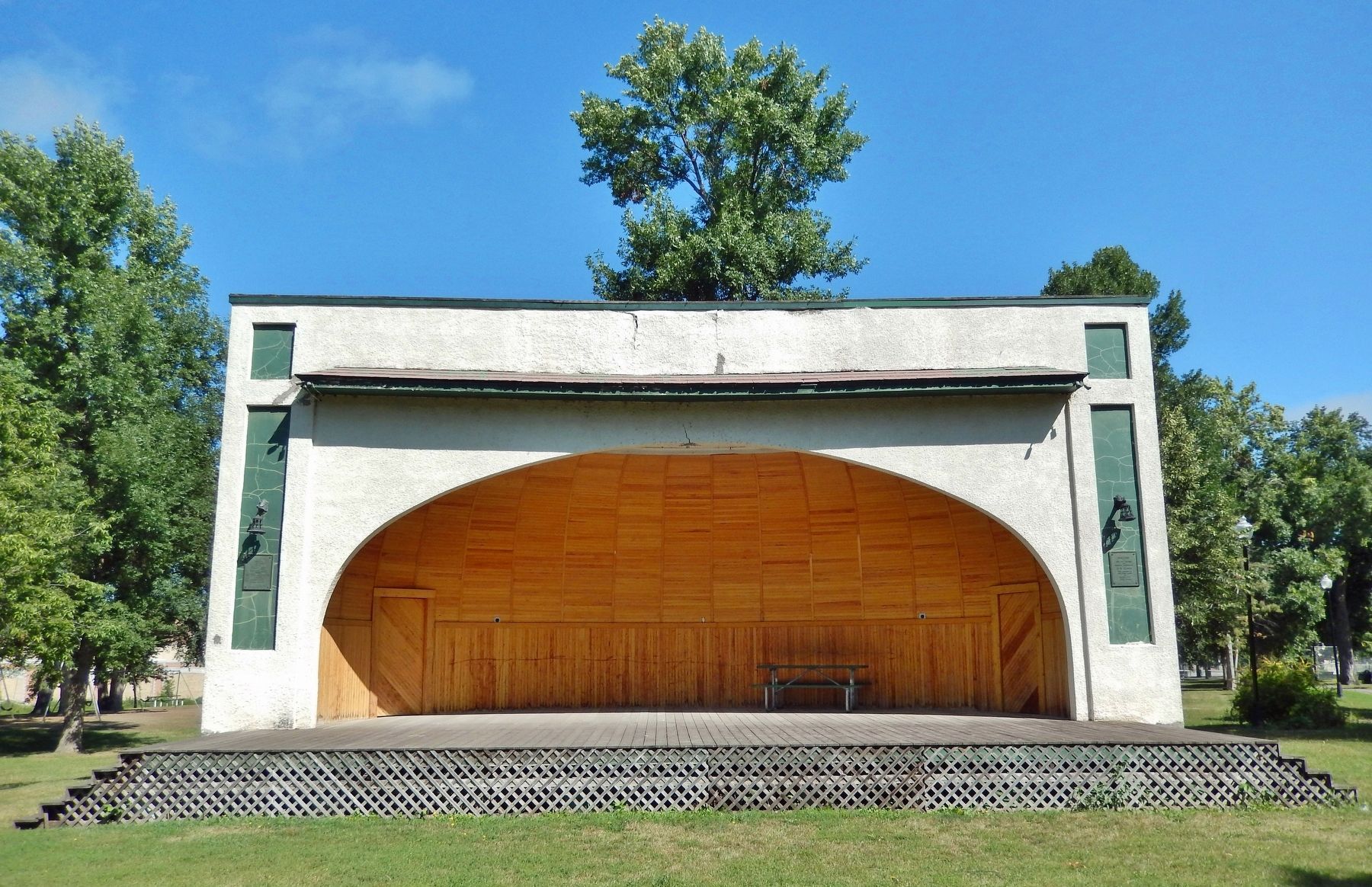 Valley City Park Memorial Bandshell (<i>south/front elevation</i>) image. Click for full size.