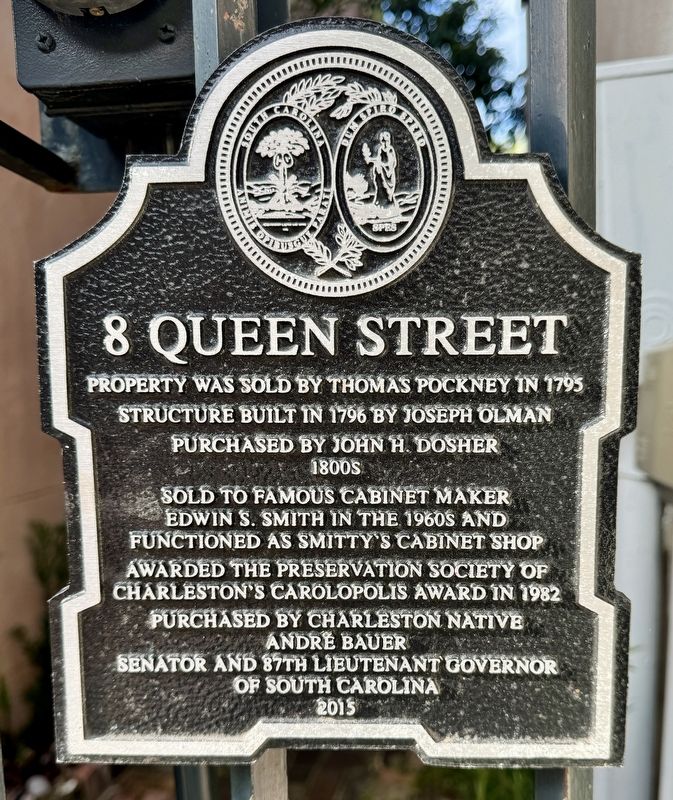 8 Queen Street Marker. Click for full size. 8 Queen Street Marker image. Click for full size.