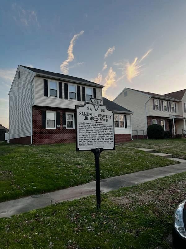 Samuel L. Gravely Jr. Marker image. Click for full size.
