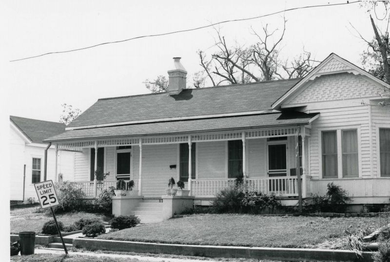 3611 Frederic Street image. Click for full size.