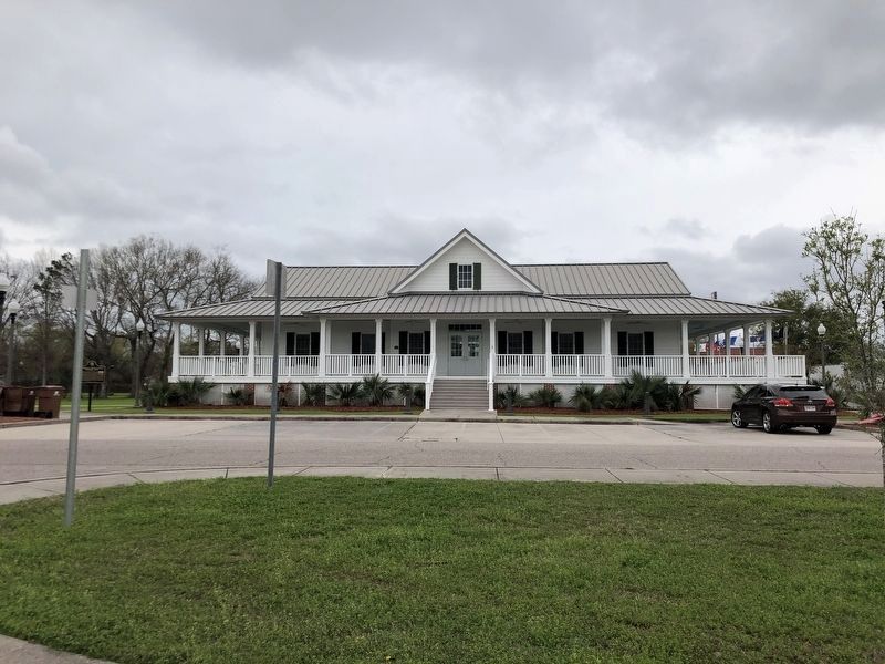 Current D'Iberville Community Club building image. Click for full size.