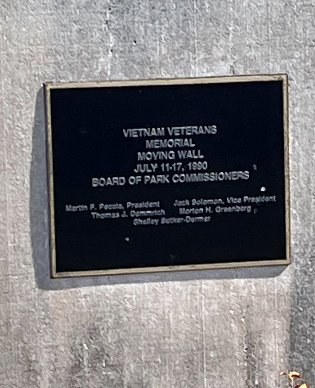 Vietnam War Memorial image. Click for full size.