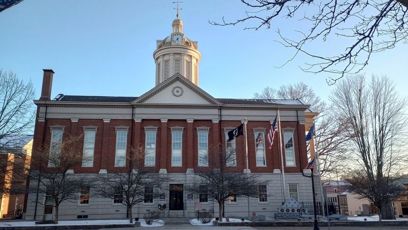 Jefferson County Courthouse image. Click for full size.