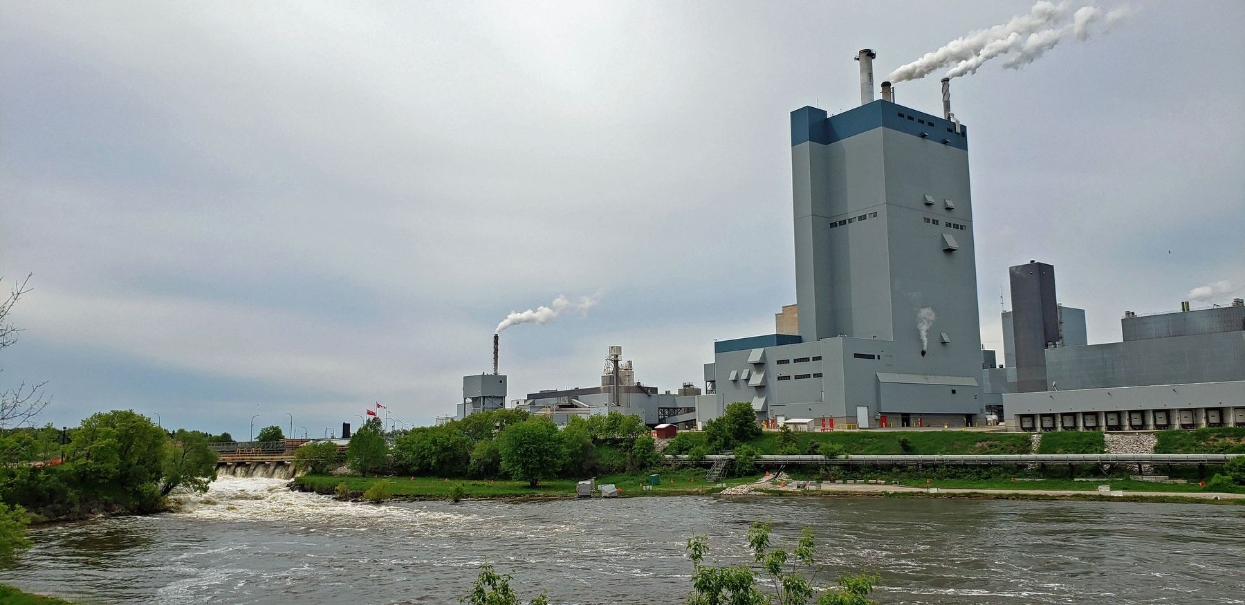 Dryden Mill, Dam & Wabigoon River. Click for full size. Dryden Mill, Dam & Wabigoon River image. Click for full size.