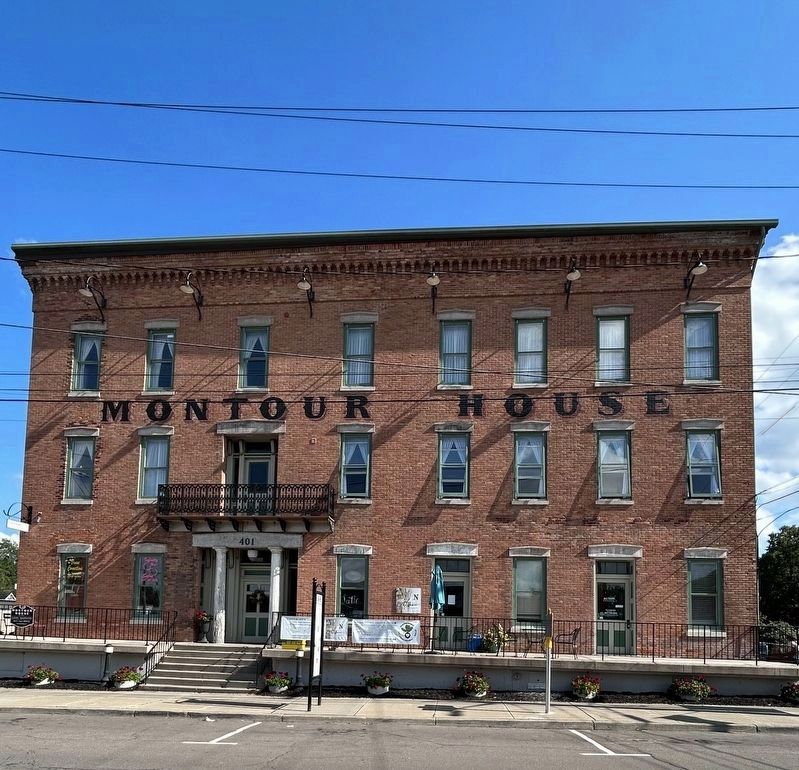 Montour House and Marker. Click for full size. Montour House and Marker image. Click for full size.