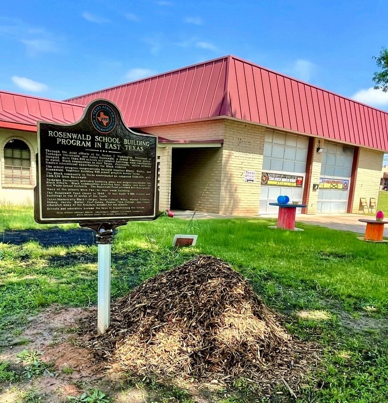 Rosenwald School Building Program in East Texas Marker. Click for full size. Rosenwald School Building Program in East Texas Marker image. Click for full size.