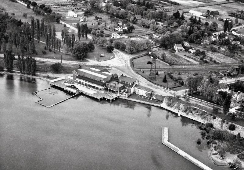 The Brant Inn ca 1940s image. Click for full size.