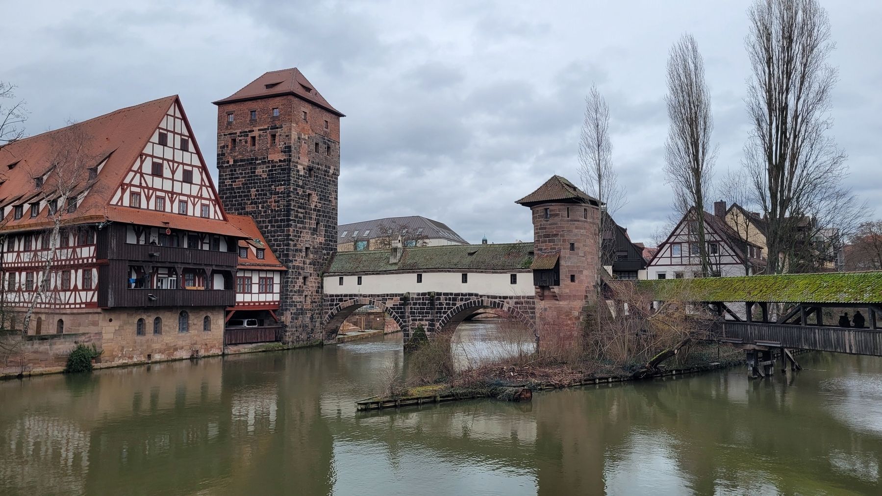 The view from the bridge looking toward the Henkerhaus Museum. image. Click for full size.