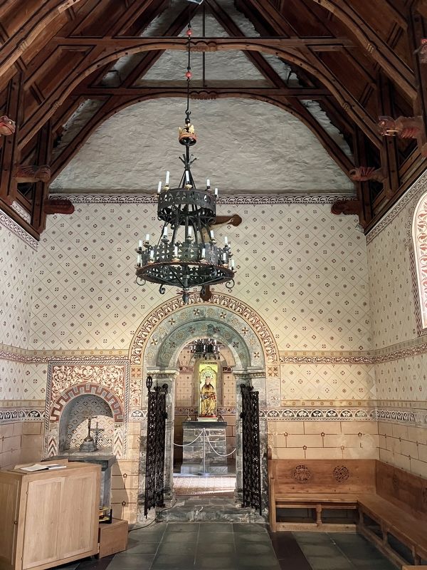 Hove kyrkje, interior image. Click for full size.