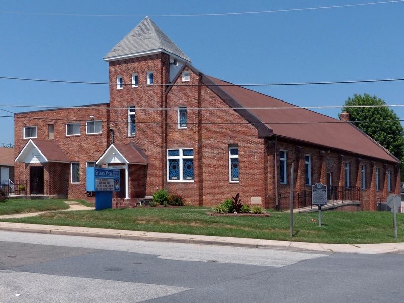 Sylvan Vista Baptist Church image. Click for full size.