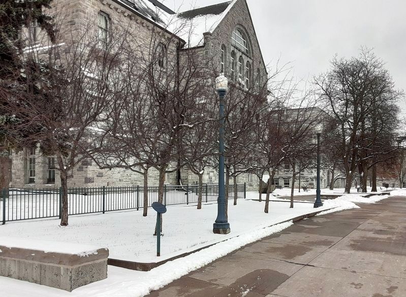 University Avenue Beautification Marker image. Click for full size.