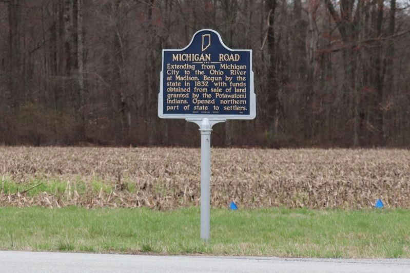 Michigan Road Marker image. Click for full size.