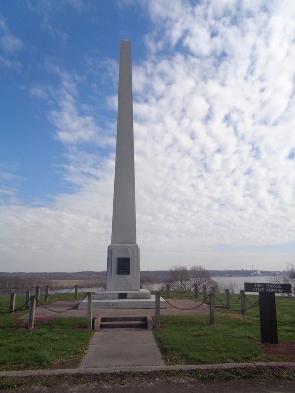 Fort Edwards Monument image. Click for full size.