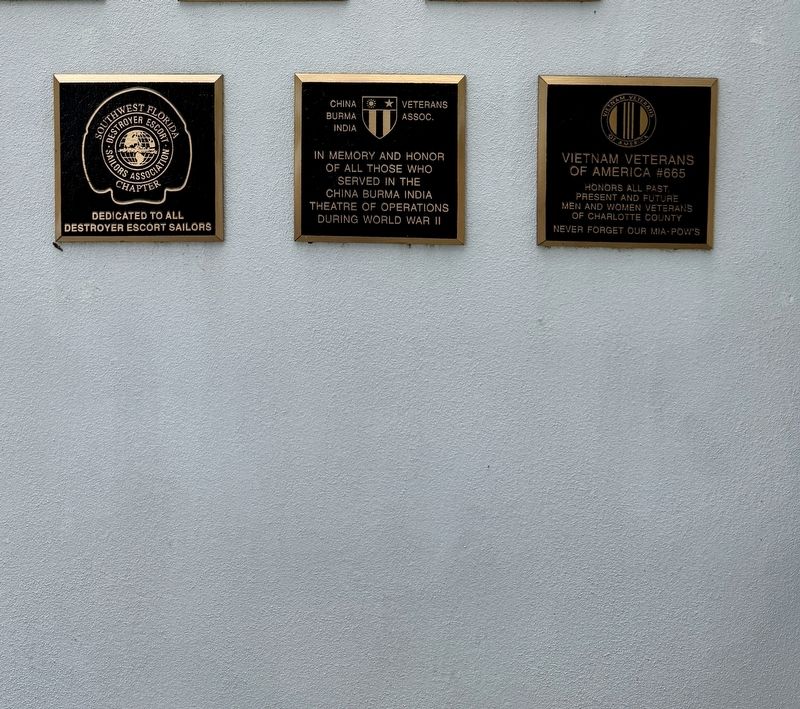 Vietnam Veterans Marker (right) image. Click for full size.