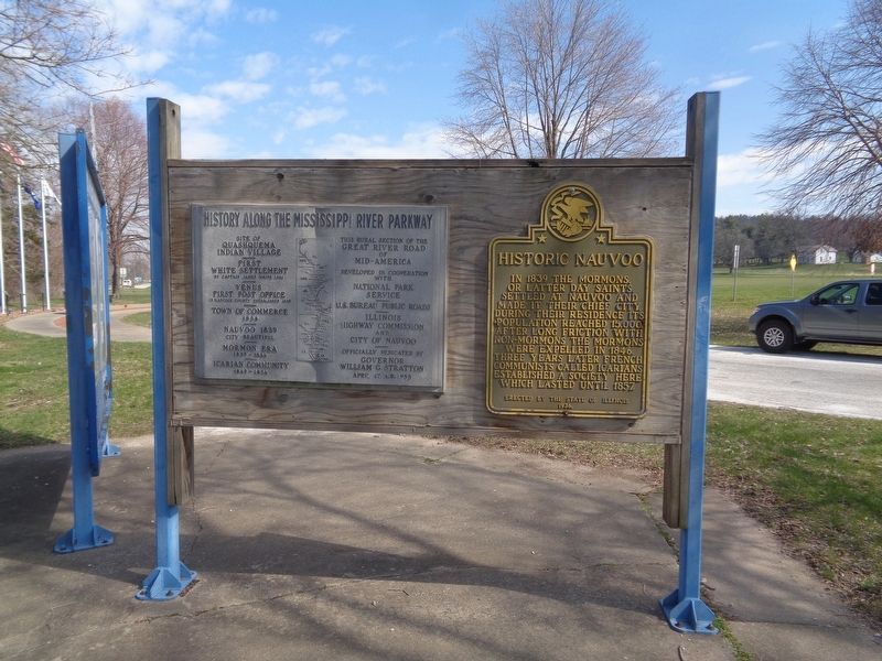 History Along The Mississippi River Parkway Marker image. Click for full size.