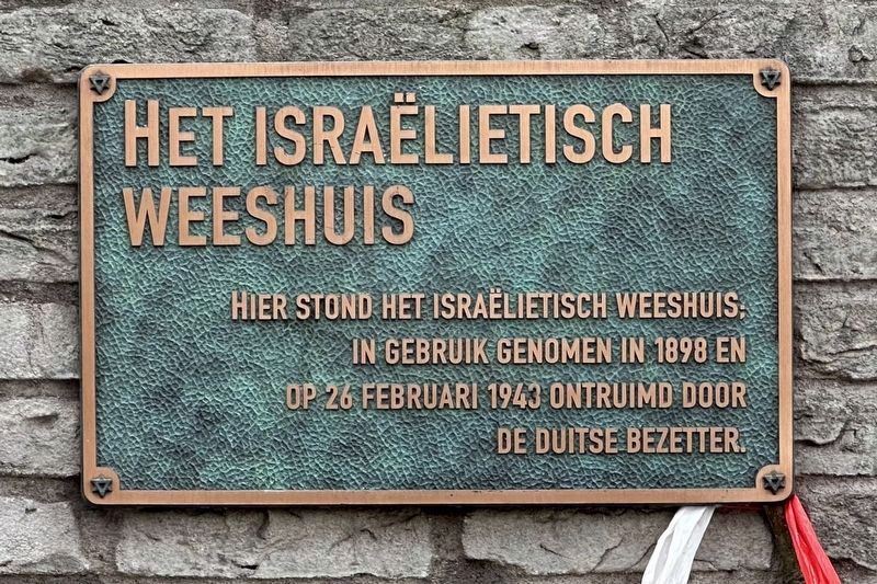 Het Isralietisch Weeshuis / The Jewish Orphanage Marker image. Click for full size.