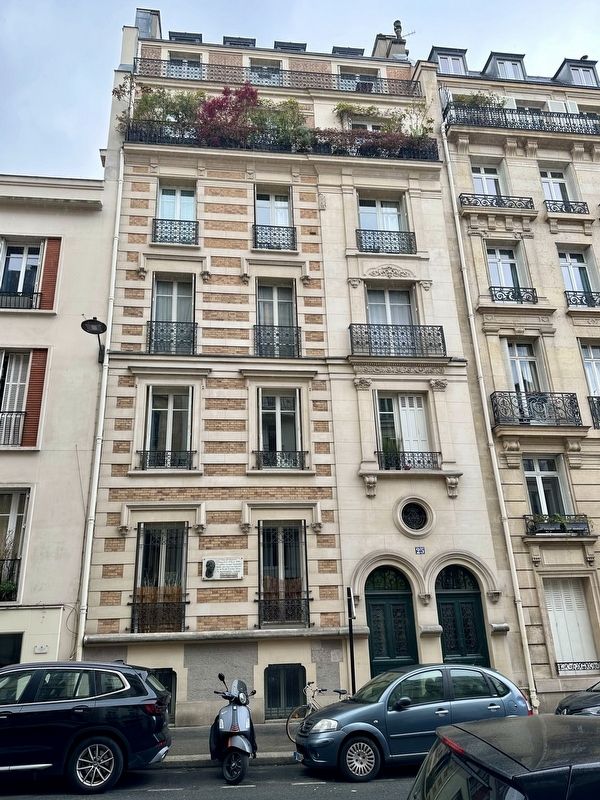 Elena Theodorini and l�Acad�mie Lyrique Roumaine Marker - wide view image. Click for full size.