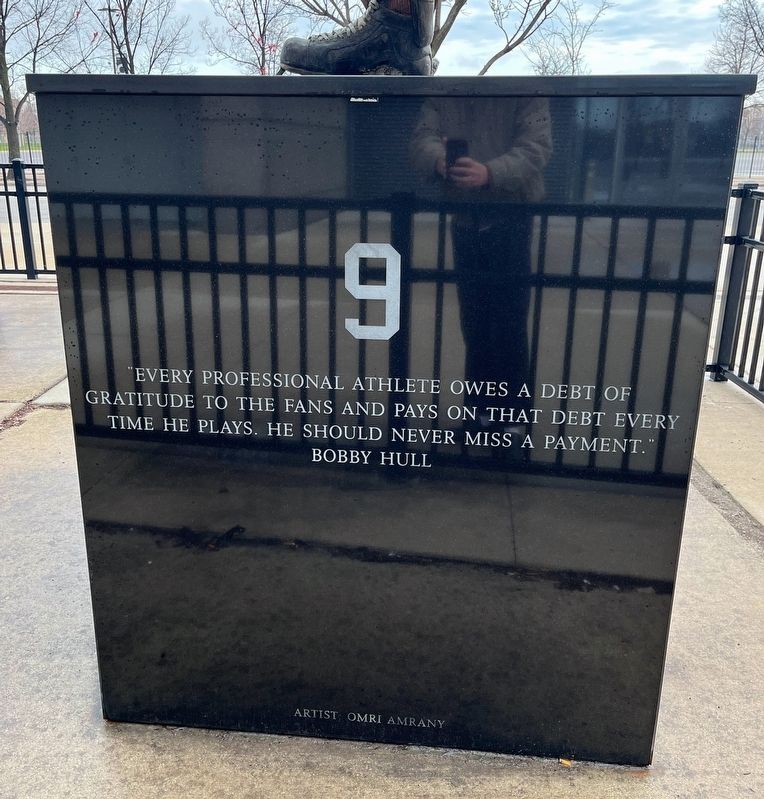 Robert Marvin "Bobby" Hull statue (south-facing panel) image. Click for full size.