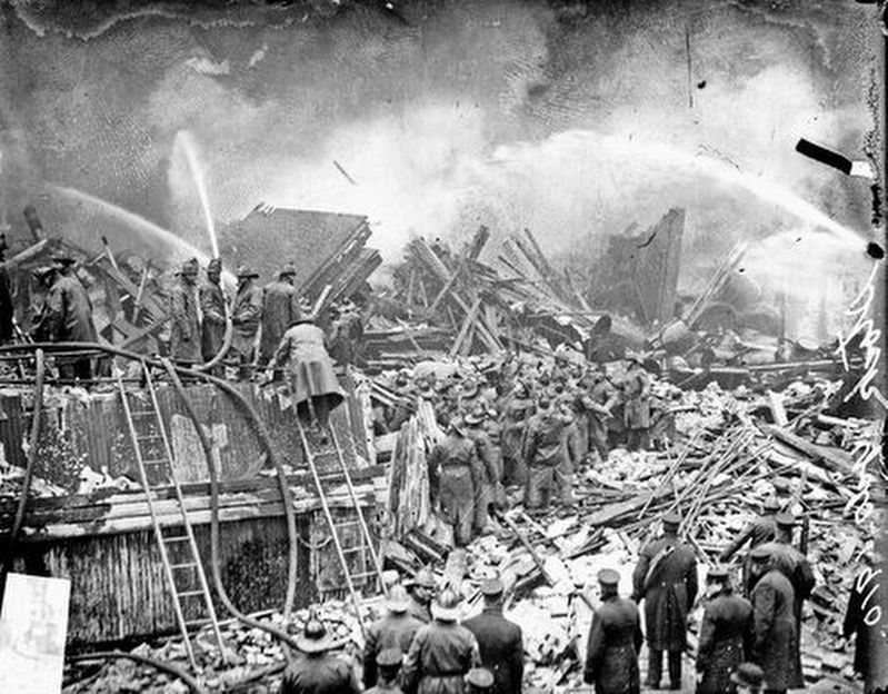 Stockyard fire, December 1910 image. Click for full size.