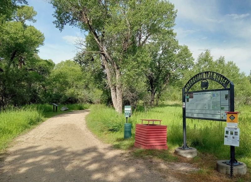 Greenbelt Trail�Klondike Access Marker on the trail just west of Klondike Avenue image. Click for full size.