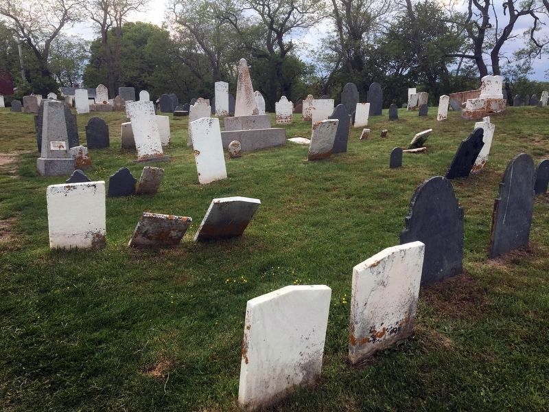 Old First Parish Burying Ground image. Click for full size.
