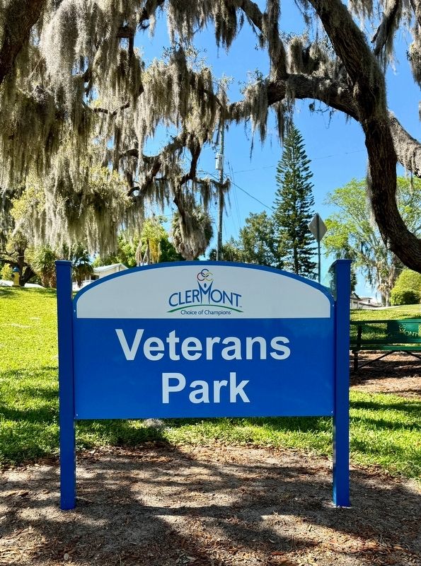 Veterans Park Sign image. Click for full size.