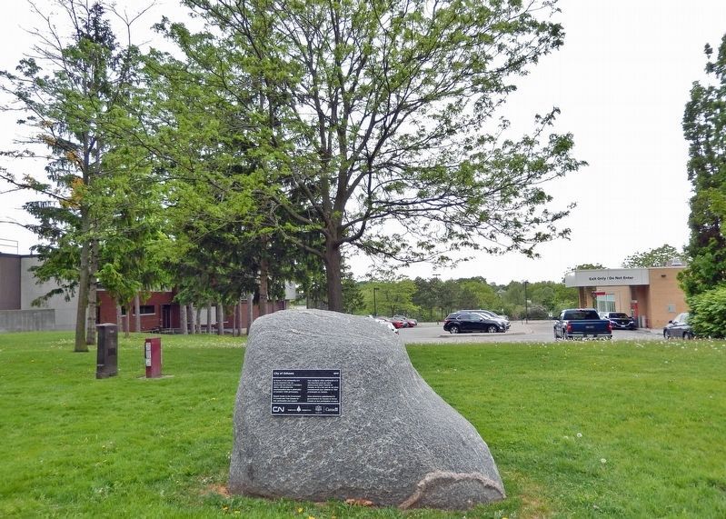 City of Oshawa Marker & Tree image. Click for full size.