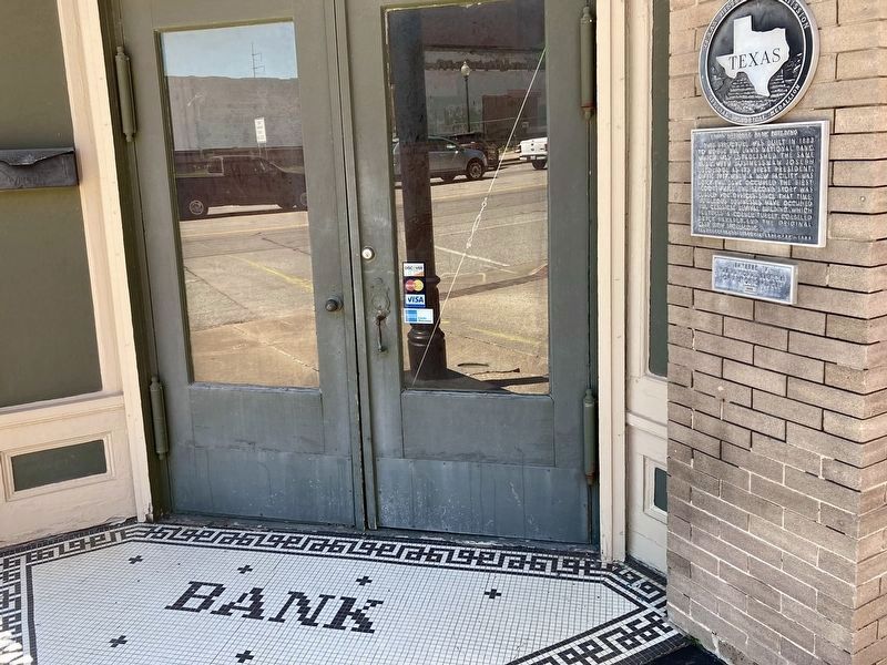 Ennis National Bank Building Marker. Click for full size. Ennis National Bank Building Marker image. Click for full size.