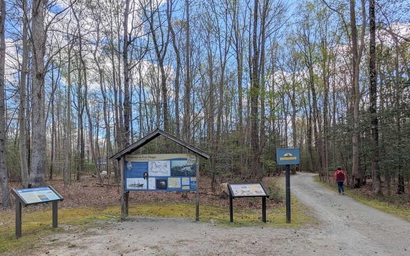 Welcome to Fort Huger Marker. Click for full size. Welcome to Fort Huger Marker image. Click for full size.