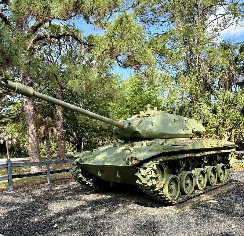1950�s era U.S. Military Tank image. Click for full size.