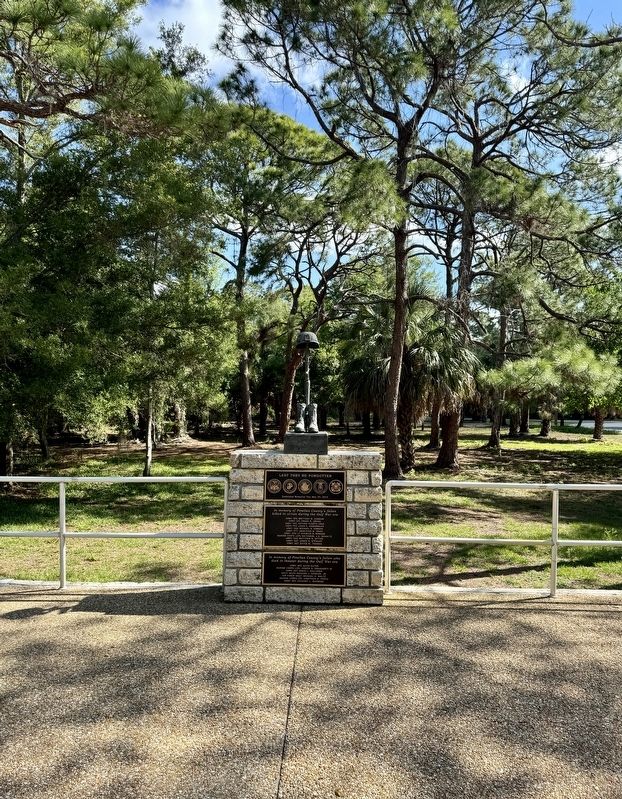 Battlefield Cross Memorial image. Click for full size.