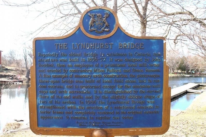 The Lyndhurst Bridge Marker - English side image. Click for full size.