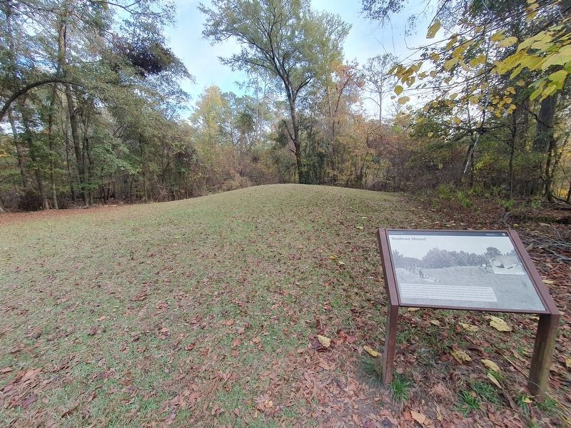Southeast Mound and Marker. Click for full size. Southeast Mound and Marker image. Click for full size.
