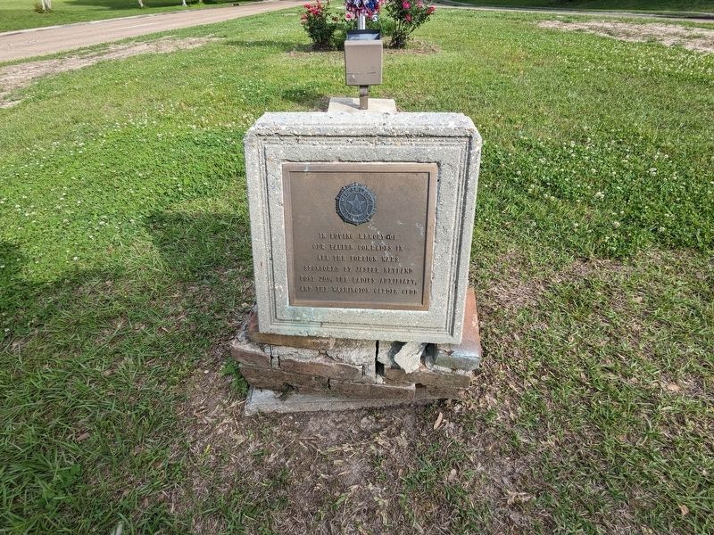 Fallen Comrades Memorial Marker. Click for full size. Fallen Comrades Memorial Marker image. Click for full size.