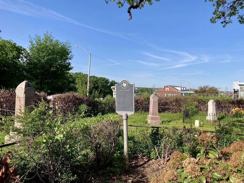 Ayres Cemetery and Marker image. Click for full size.