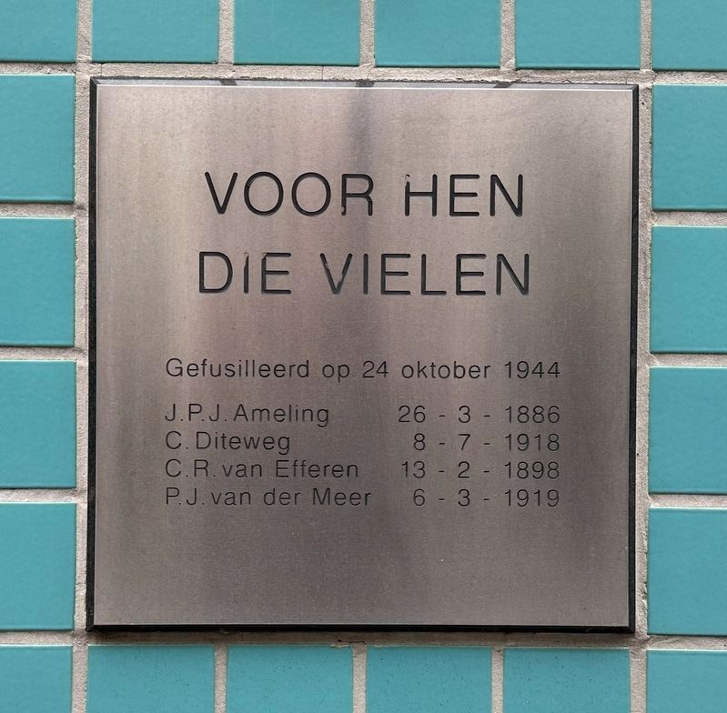 Verzetskruis Herdenkingsmonument / Resistance Cross Memorial Marker. Click for full size. Verzetskruis Herdenkingsmonument / Resistance Cross Memorial Marker image. Click for full size.