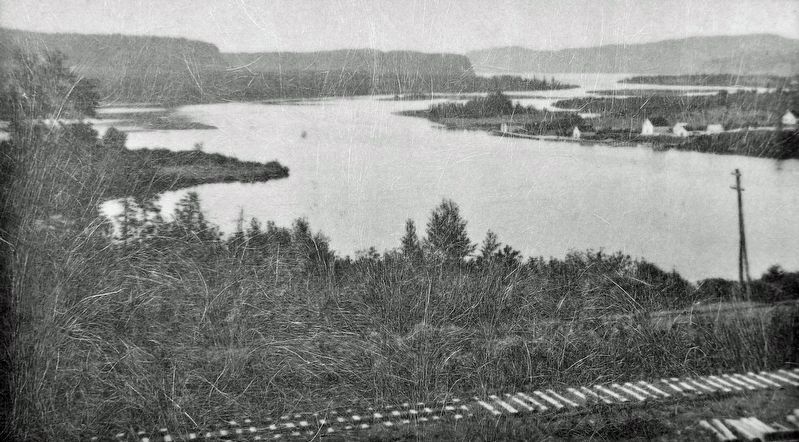 Marker detail: Nipigon River from the CPR Bridge image. Click for full size.