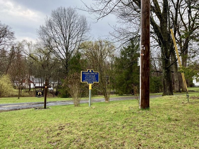 Leonard Farm Site Marker image. Click for full size.