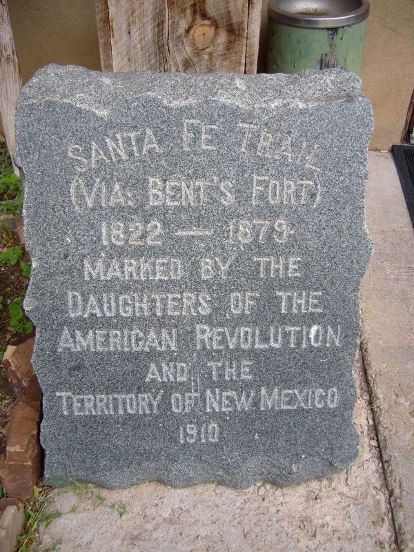 Santa Fe Trail Marker at Wagon Mound. Click for full size. Santa Fe Trail Marker at Wagon Mound image. Click for full size.