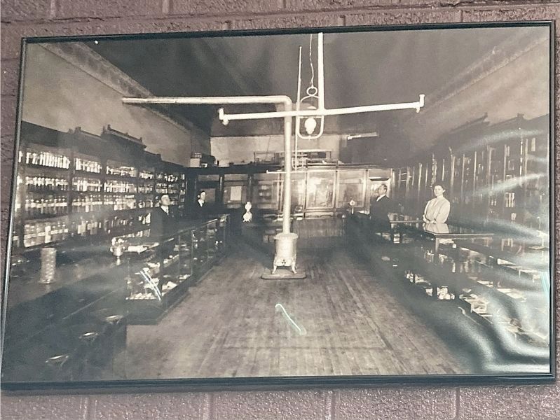 Wall Drug Store. Click for full size. Wall Drug Store image. Click for full size.