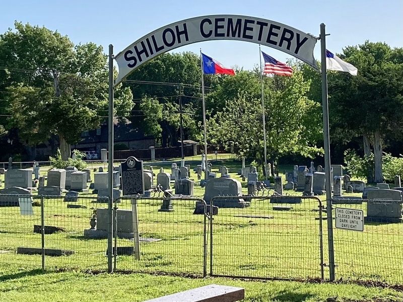 Shiloh Cemetery and Marker. Click for full size. Shiloh Cemetery and Marker image. Click for full size.