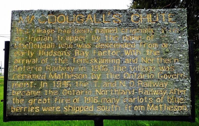 MacDougall's Chute Marker. Click for full size. MacDougall's Chute Marker image. Click for full size.