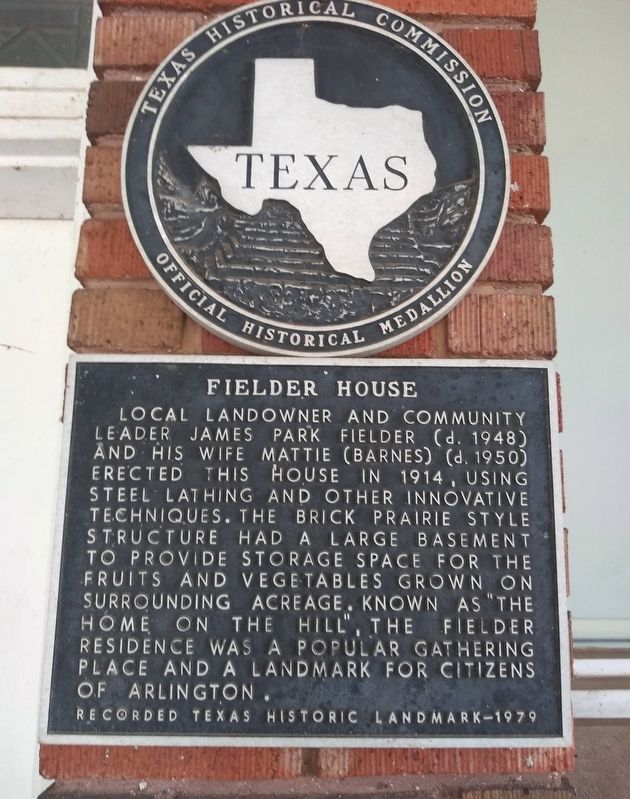 Fielder House Marker image. Click for full size.