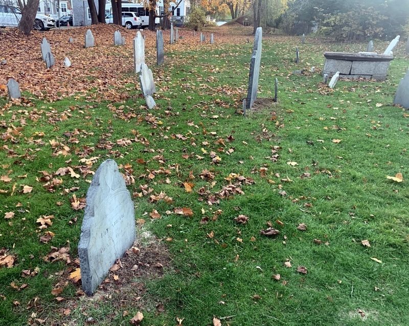Pleasant Street Burial Ground image. Click for full size.