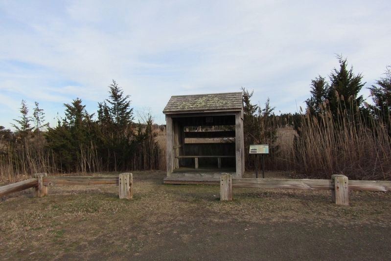 Hammonasset Beach State Park marker next to a Birdwatcher Observatory image. Click for full size.